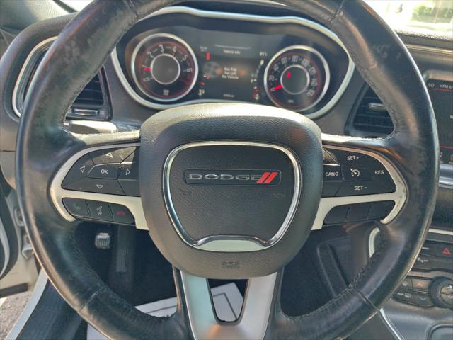 2016 Dodge Challenger SXT Plus
