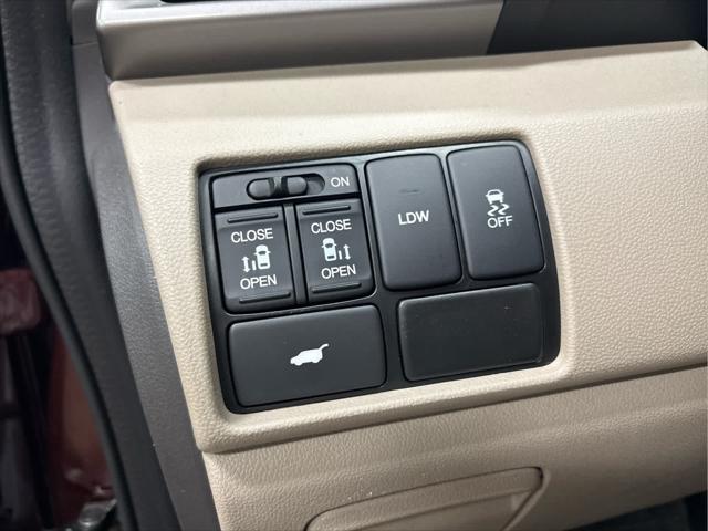 Used 2016 Honda Odyssey For Sale in Wilmington, OH