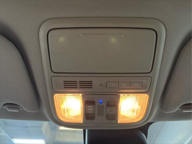 Used 2016 Honda Odyssey For Sale in Wilmington, OH