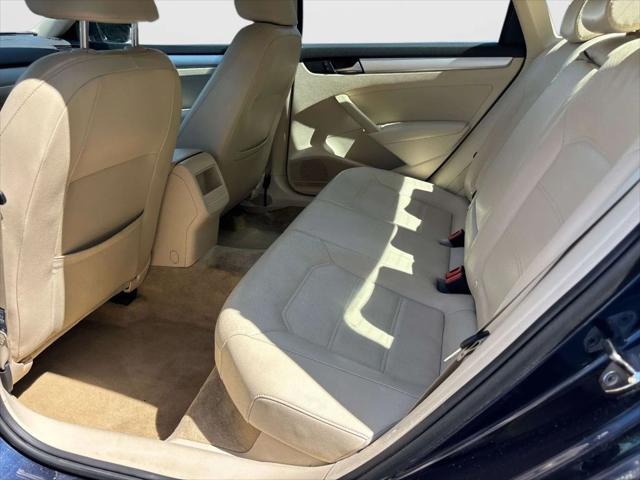 2012 Volkswagen Passat 2.5L SE