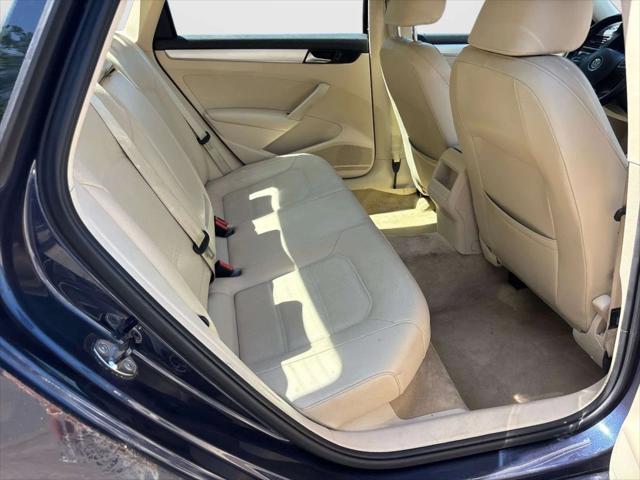 2012 Volkswagen Passat 2.5L SE