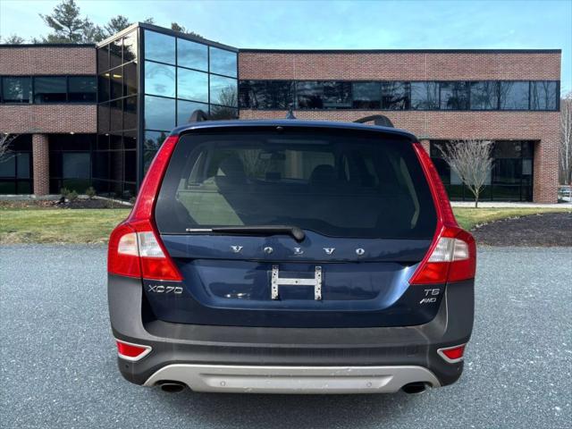 2011 Volvo XC70 T6 Wagon 4D