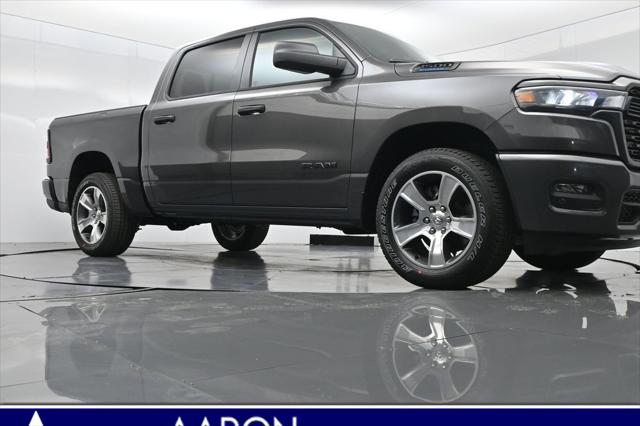 2025 RAM Ram 1500 RAM 1500 TRADESMAN CREW CAB 4X2 57 BOX