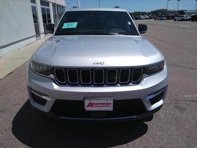 2025 Jeep Grand Cherokee GRAND CHEROKEE LIMITED 4X4 2025 Jeep Grand Cherokee GRAND CHEROKEE LIMITED 4X4