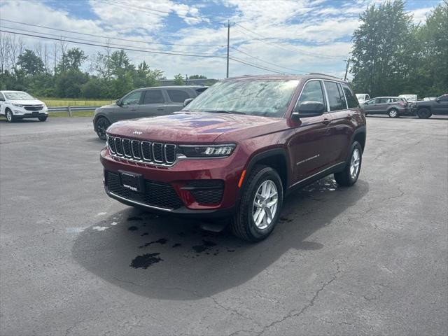 2025 Jeep Grand Cherokee GRAND CHEROKEE LAREDO X 4X4