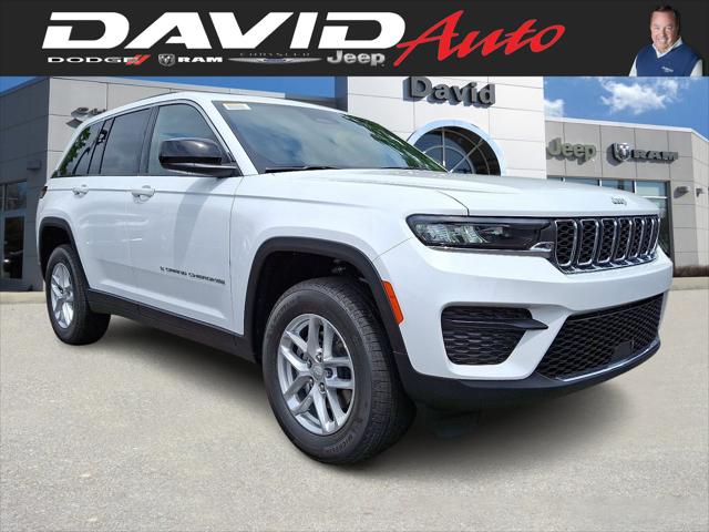 2025 Jeep Grand Cherokee GRAND CHEROKEE LAREDO X 4X4