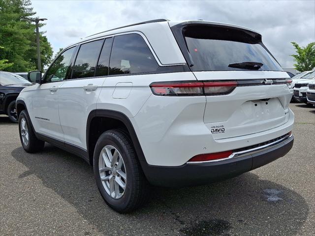 2025 Jeep Grand Cherokee GRAND CHEROKEE LAREDO X 4X4