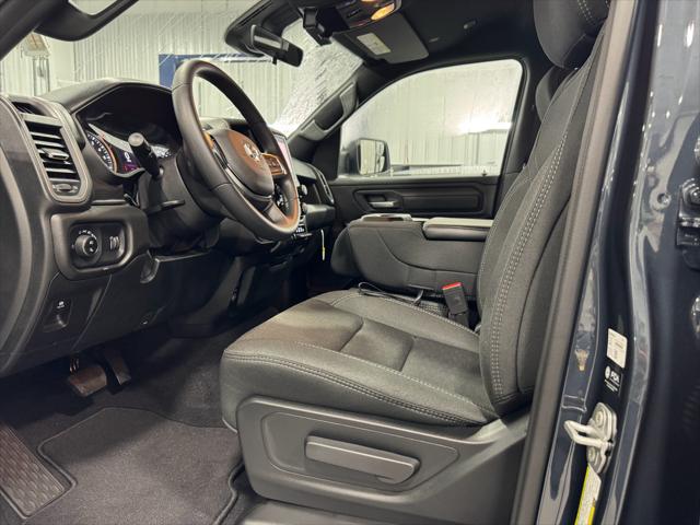 2025 RAM Ram 1500 RAM 1500 TRADESMAN CREW CAB 4X4 57 BOX