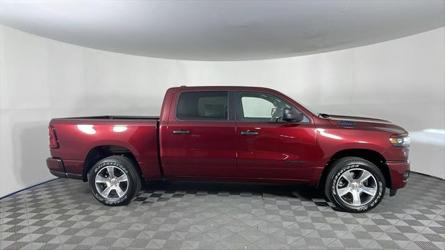 2025 RAM Ram 1500 RAM 1500 TRADESMAN CREW CAB 4X4 57 BOX