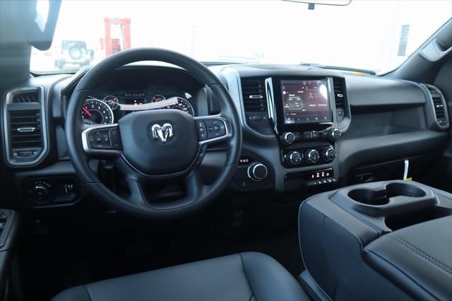 2025 RAM Ram 1500 RAM 1500 TRADESMAN CREW CAB 4X2 57 BOX