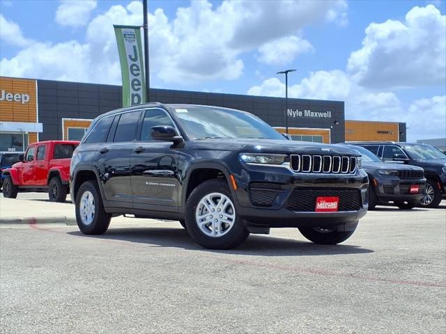 2025 Jeep Grand Cherokee GRAND CHEROKEE LAREDO 4X2 2025 Jeep Grand Cherokee GRAND CHEROKEE LAREDO 4X2