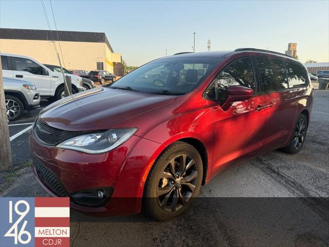 2020 Chrysler Pacifica Touring L