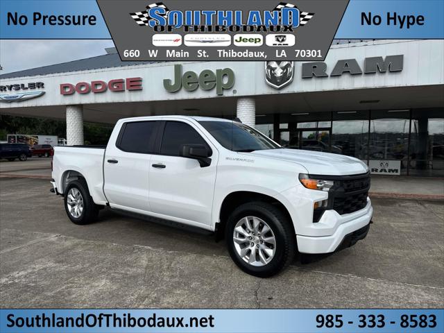 2022 Chevrolet Silverado 1500 2WD Crew Cab Short Bed Custom