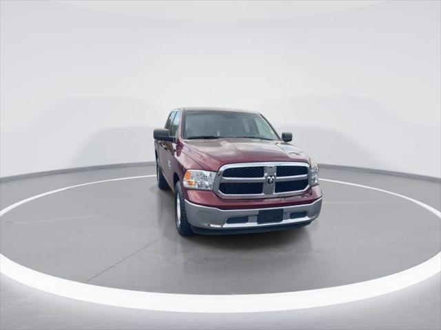 2022 RAM 1500 Classic SLT Crew Cab 4x2 57 Box