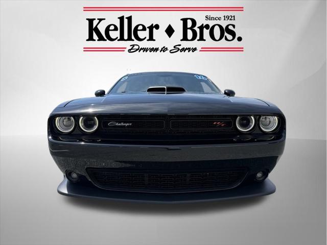 2016 Dodge Challenger 392 Hemi Scat Pack Shaker