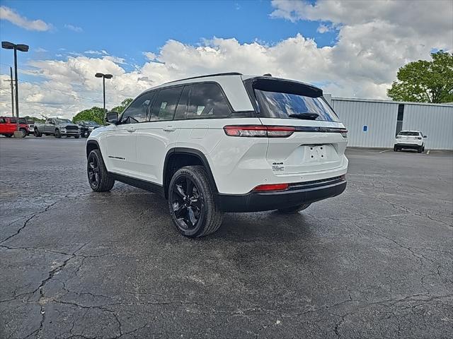 2022 Jeep Grand Cherokee Altitude 4x4 2022 Jeep Grand Cherokee Altitude 4x4