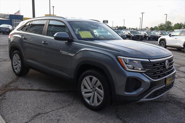 2024 Volkswagen Atlas Cross Sport 2.0T SE w/Technology