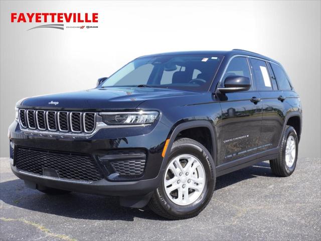 2023 Jeep Grand Cherokee Laredo 4x2