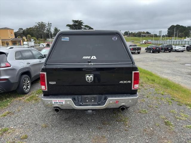 2017 RAM 1500 Laramie Crew Cab 4x4 64 Box