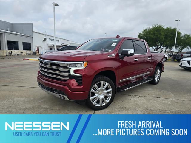 2022 Chevrolet Silverado 1500 4WD Crew Cab Short Bed High Country