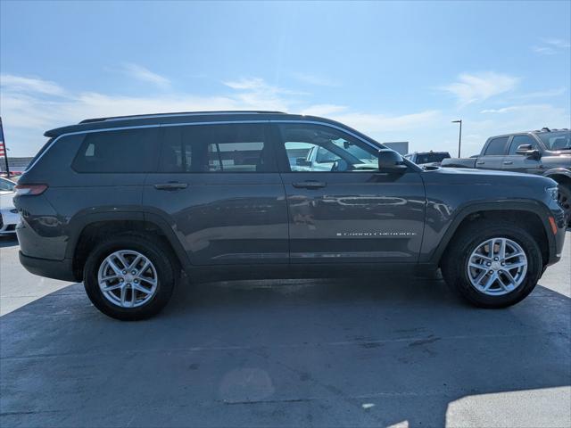 2023 Jeep Grand Cherokee L Laredo 4x2