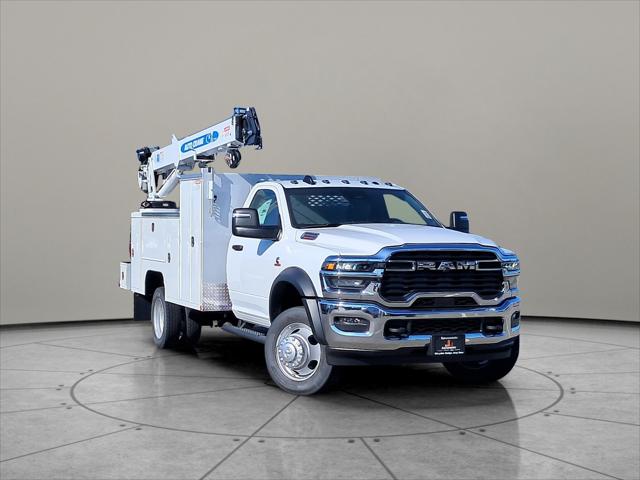 2025 RAM Ram 5500 Chassis Cab RAM 5500 TRADESMAN CHASSIS REGULAR CAB 4X4 84 CA 2025 RAM Ram 5500 Chassis Cab RAM 5500 TRADESMAN CHASSIS REGULAR CAB 4X4 84 CA