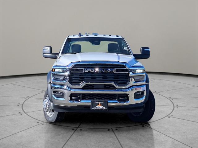 2025 RAM Ram 5500 Chassis Cab RAM 5500 TRADESMAN CHASSIS REGULAR CAB 4X4 84 CA 2025 RAM Ram 5500 Chassis Cab RAM 5500 TRADESMAN CHASSIS REGULAR CAB 4X4 84 CA