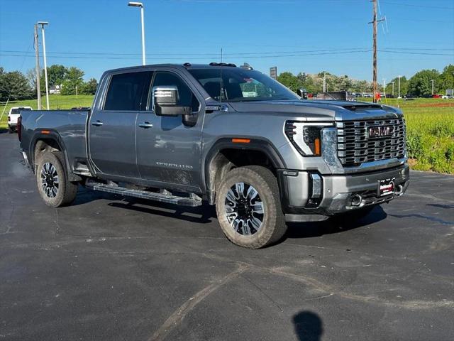 2024 GMC Sierra 2500HD 4WD Crew Cab Standard Bed Denali