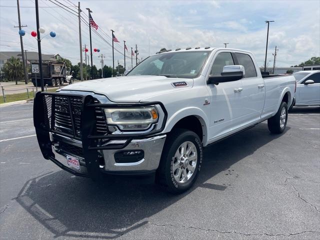2022 RAM 3500 Laramie Crew Cab 4x4 8 Box
