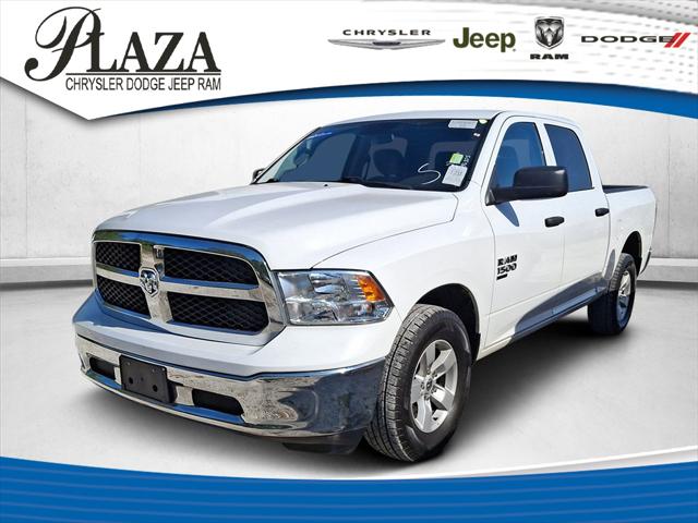 2022 RAM 1500 Classic SLT Crew Cab 4x2 57 Box