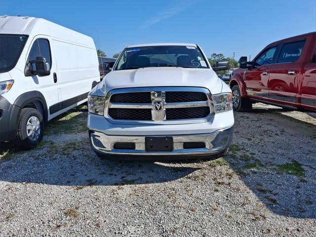2022 RAM 1500 Classic SLT Crew Cab 4x2 57 Box
