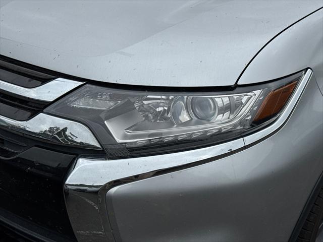 2018 Mitsubishi Outlander LE