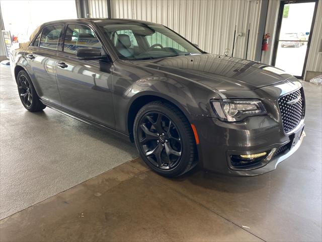 2023 Chrysler 300 Touring L