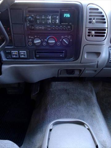 1999 Chevrolet Tahoe Base