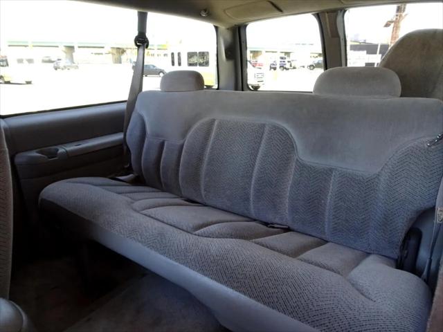 1999 Chevrolet Tahoe Base