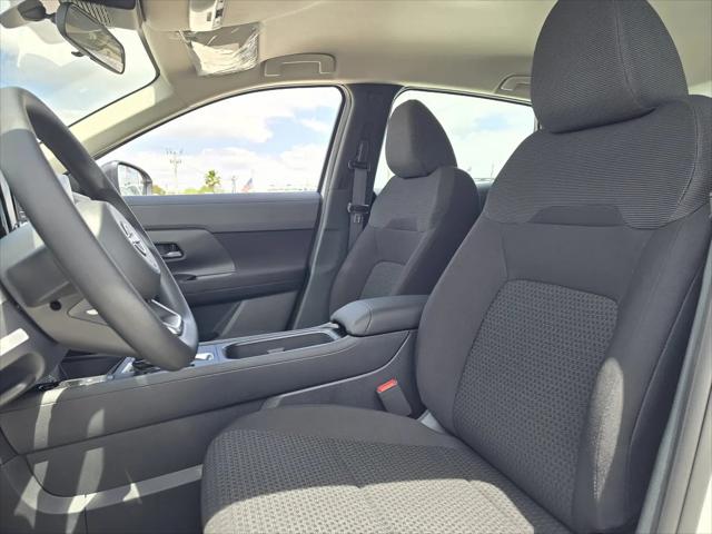2025 Nissan Kicks S FWD
