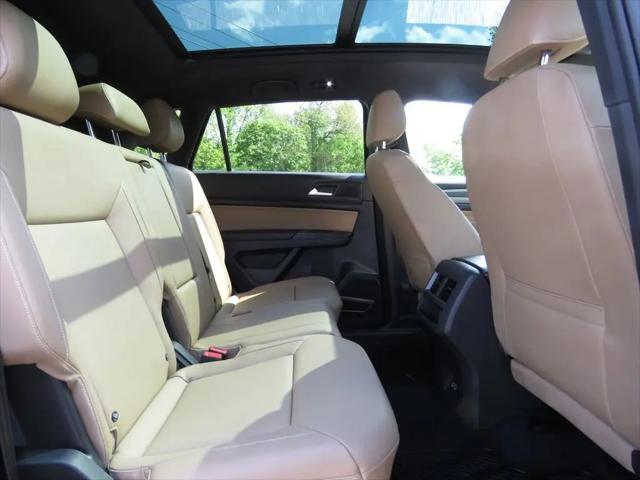 2020 Volkswagen Atlas Cross Sport 3.6L V6 SEL R-Line