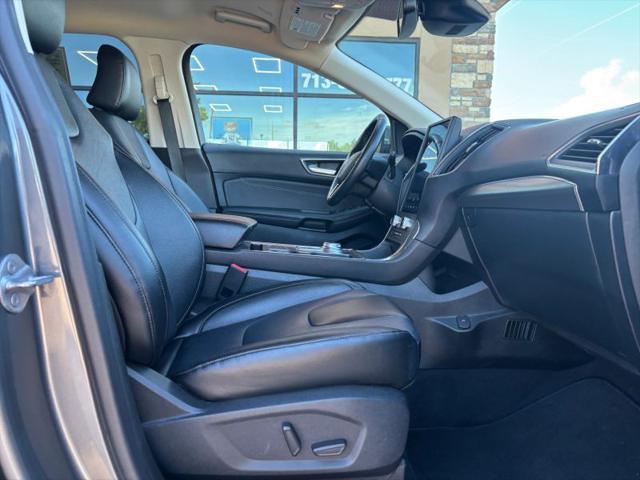 2022 Ford Edge Titanium