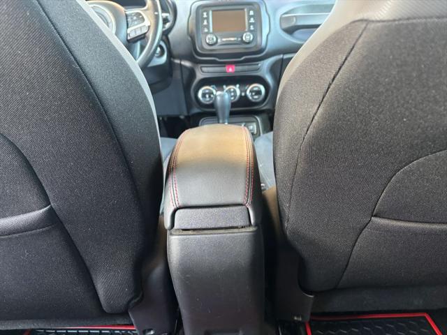 2015 Jeep Renegade Trailhawk