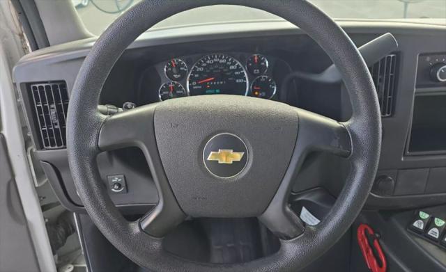 2012 Chevrolet Express Cutaway Work Van