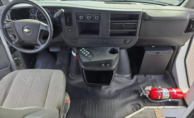 2012 Chevrolet Express Cutaway Work Van