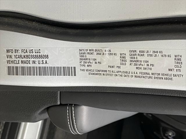 2025 Jeep Grand Cherokee L Limited 4x4