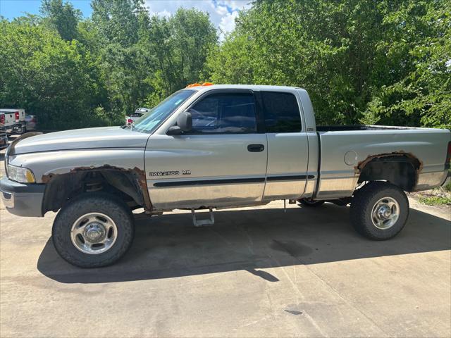 Used 2000 Dodge Ram 2500 For Sale in Beardstown, IL