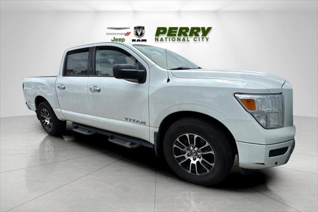 2021 Nissan TITAN Crew Cab SV 4x2