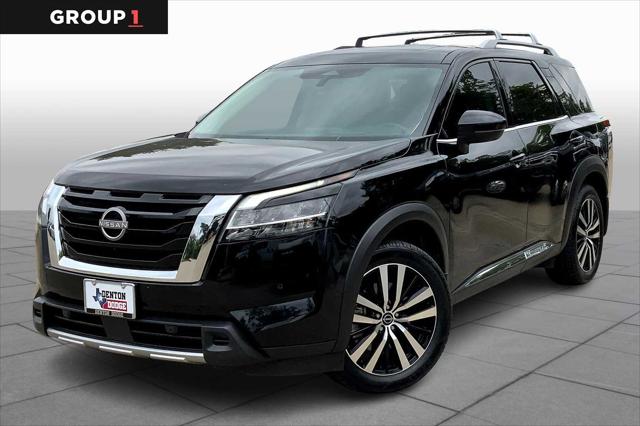 2023 Nissan Pathfinder Platinum FWD