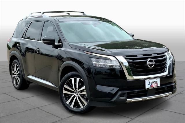 2023 Nissan Pathfinder Platinum FWD