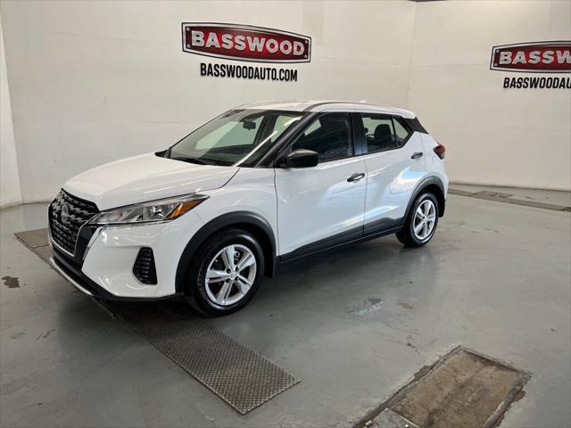 2024 Nissan Kicks S Xtronic CVT