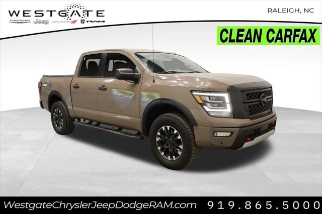 2021 Nissan TITAN Crew Cab PRO-4X 4x4 2021 Nissan TITAN Crew Cab PRO-4X 4x4