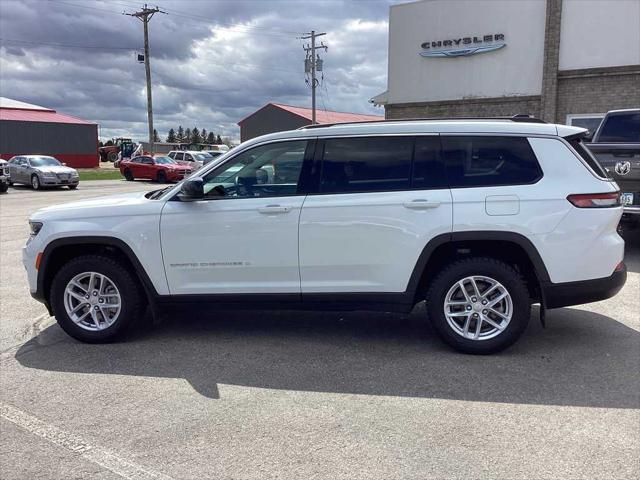 2022 Jeep Grand Cherokee L Laredo 4x4