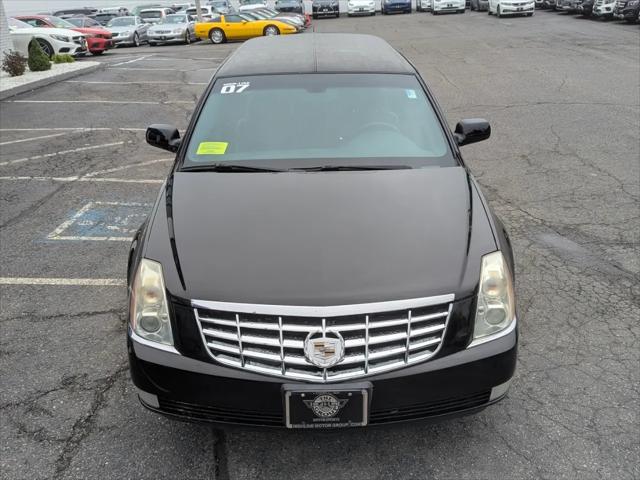 2007 Cadillac DTS Standard
